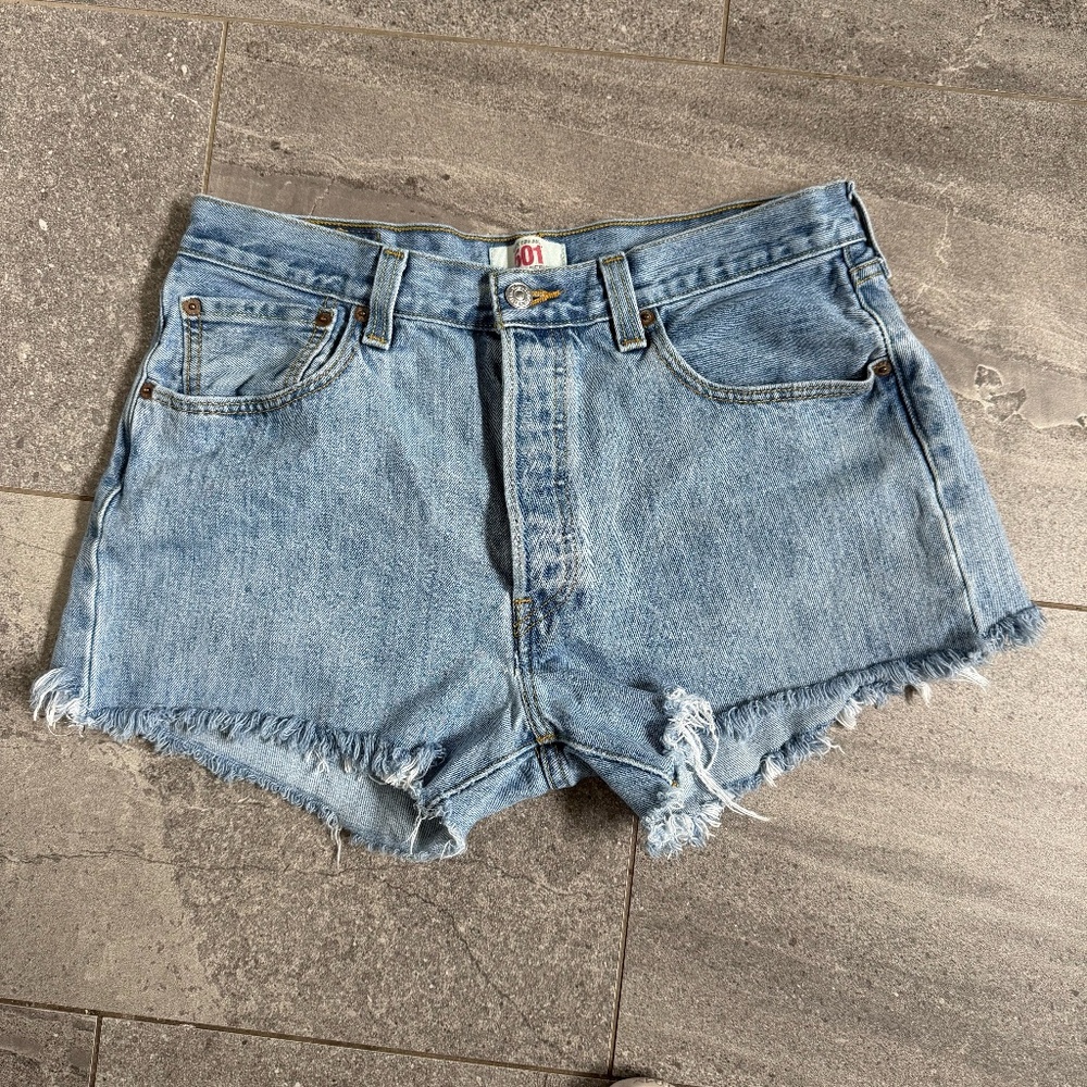 Classic Light Blue Denim Jean Shorts - Womens